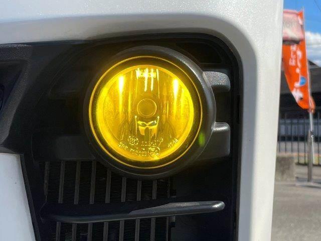 ＮＶ３５０キャラバンバン ロングライダープレミアムＧＸターボ　後期型　ワンオーナー　１０インチフローティングナビ　全周囲カメラ　ＬＥＤヘッドライト　衝突軽減ブレーキ　純正エアロ　フルセグＴＶ　Ｂｌｕｅｔｏｏｔｈ　スマートキー　ＬＥＤデイライト（18枚目）