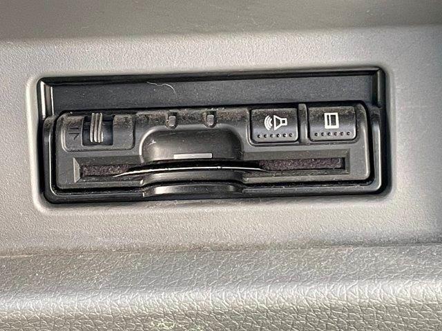 ＮＶ３５０キャラバンバン ロングライダープレミアムＧＸターボ　後期型　ワンオーナー　１０インチフローティングナビ　全周囲カメラ　ＬＥＤヘッドライト　衝突軽減ブレーキ　純正エアロ　フルセグＴＶ　Ｂｌｕｅｔｏｏｔｈ　スマートキー　ＬＥＤデイライト（44枚目）