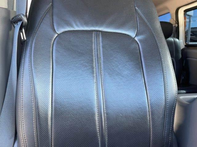 ＮＶ３５０キャラバンバン ロングライダープレミアムＧＸターボ　後期型　ワンオーナー　１０インチフローティングナビ　全周囲カメラ　ＬＥＤヘッドライト　衝突軽減ブレーキ　純正エアロ　フルセグＴＶ　Ｂｌｕｅｔｏｏｔｈ　スマートキー　ＬＥＤデイライト（50枚目）