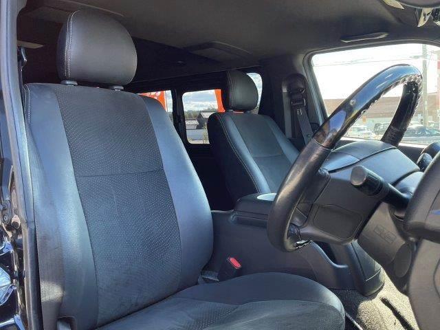 ハイエースバン スーパーＧＬ　ダークプライムＩＩ　５型セーフティセンス　スマートキー　ＳＤナビ　バックカメラ　ＬＥＤヘッドライト　ＴＲＤ製１５インチアルミホイール　Ｂｌｕｅｔｏｏｔｈ　ＥＴＣ　スライドドア　ＭＴモード付　盗難防止装置（12枚目）