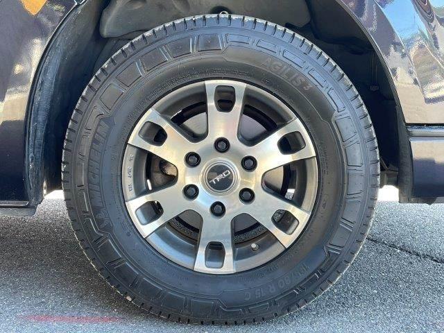 ハイエースバン スーパーＧＬ　ダークプライムＩＩ　５型セーフティセンス　スマートキー　ＳＤナビ　バックカメラ　ＬＥＤヘッドライト　ＴＲＤ製１５インチアルミホイール　Ｂｌｕｅｔｏｏｔｈ　ＥＴＣ　スライドドア　ＭＴモード付　盗難防止装置（18枚目）