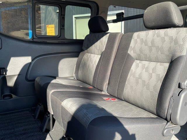 キャラバン ロングプレミアムGX 4WD 禁煙車 衝突軽減ブレーキ 全周囲カメラ ディスプレイオーディオ Bluetooth パワースライドドア サイドステップバー LEDヘッドライト スマートキー コーナーセンサー 盗難防止装置(35枚目)