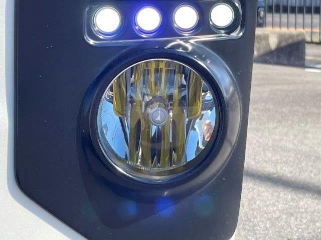 ハイエースバン スーパーＧＬ　ダークプライムＩＩ　４ＷＤ　禁煙車　衝突軽減ブレーキ　９インチフローティングナビ　ブルートゥース　地デジＴＶ　バックカメラ　両側スライドドア　電動リアゲート　ＬＥＤヘッドライト　１オーナー　スマートキー　オートハイビーム（30枚目）