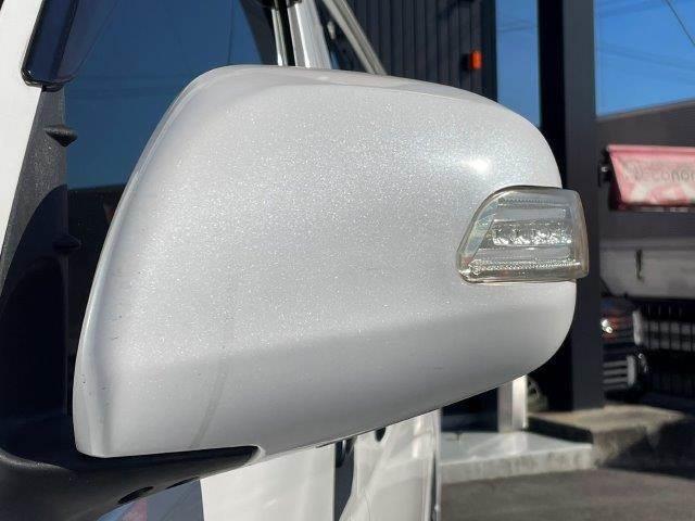 ハイエースバン スーパーＧＬ　ダークプライムＩＩ　４ＷＤ　禁煙車　衝突軽減ブレーキ　９インチフローティングナビ　ブルートゥース　地デジＴＶ　バックカメラ　両側スライドドア　電動リアゲート　ＬＥＤヘッドライト　１オーナー　スマートキー　オートハイビーム（32枚目）