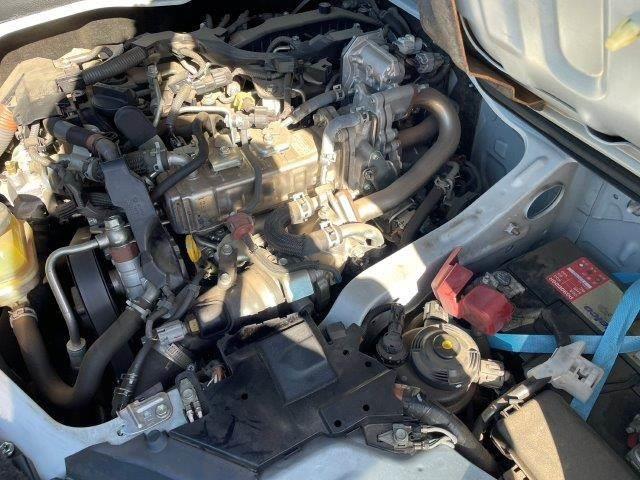 ハイエースバン スーパーＧＬ　ダークプライムＩＩ　４ＷＤ　禁煙車　衝突軽減ブレーキ　９インチフローティングナビ　ブルートゥース　地デジＴＶ　バックカメラ　両側スライドドア　電動リアゲート　ＬＥＤヘッドライト　１オーナー　スマートキー　オートハイビーム（37枚目）