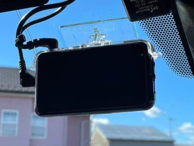 ハイエースバン スーパーＧＬ　ダークプライムＩＩ　４ＷＤ　禁煙車　衝突軽減ブレーキ　９インチフローティングナビ　ブルートゥース　地デジＴＶ　バックカメラ　両側スライドドア　電動リアゲート　ＬＥＤヘッドライト　１オーナー　スマートキー　オートハイビーム（43枚目）