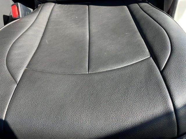 ハイエースバン スーパーＧＬ　ダークプライムＩＩ　４ＷＤ　禁煙車　衝突軽減ブレーキ　９インチフローティングナビ　ブルートゥース　地デジＴＶ　バックカメラ　両側スライドドア　電動リアゲート　ＬＥＤヘッドライト　１オーナー　スマートキー　オートハイビーム（65枚目）