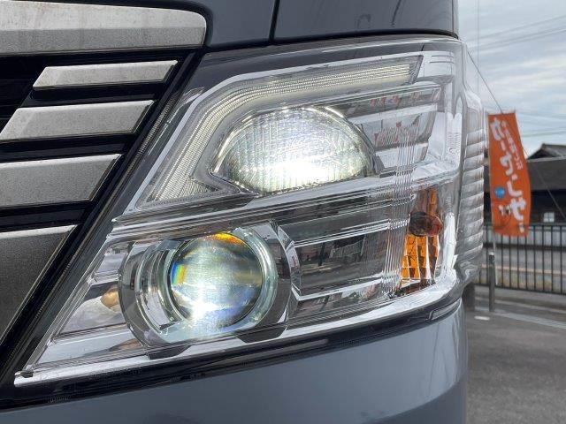 キャラバン ロンググランドプレミアムＧＸ　エマージェンシーブレーキ　アラウンドビューモニター純正メモリーナビ　ＬＥＤヘッドライト　シートヒーター　デジタルインナーミラー　Ｂｌｕｅｔｏｏｔｈ　禁煙車　４ＷＤ　ハーフレザー　ディーゼルターボ（17枚目）