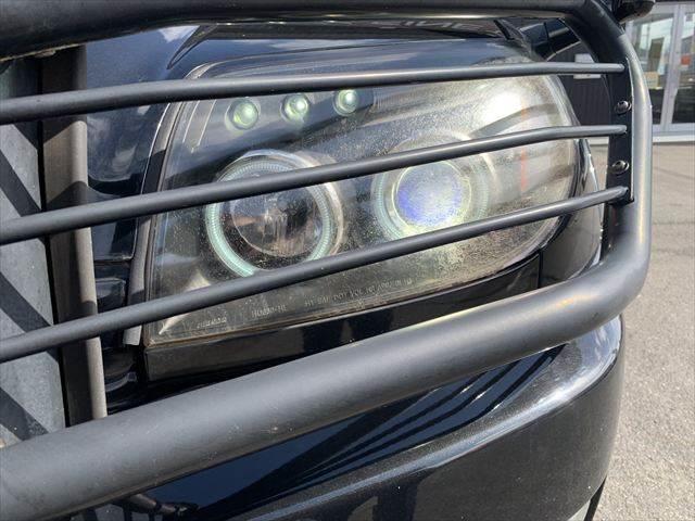 ハイラックスサーフ ＳＳＲ－Ｘ２０ｔｈアニバーサリーエディション　４ＷＤ　ＳＤナビ　バックカメラ　リフトアップ　黒革調シートカバー　リアデフロック　純正リヤエアロ　フルセグＴＶ　Ｂｌｕｅｔｏｏｔｈ対応　ミュージックサーバー　ハロゲンヘッドライト　ＥＴＣ（12枚目）