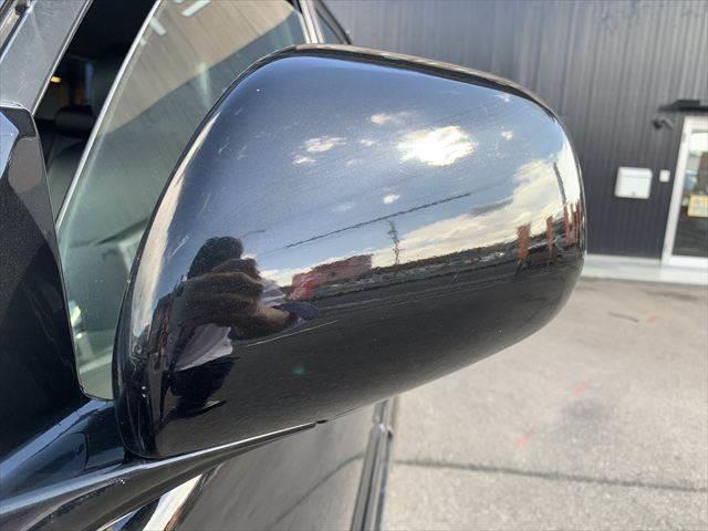 ハイラックスサーフ ＳＳＲ－Ｘ２０ｔｈアニバーサリーエディション　４ＷＤ　ＳＤナビ　バックカメラ　リフトアップ　黒革調シートカバー　リアデフロック　純正リヤエアロ　フルセグＴＶ　Ｂｌｕｅｔｏｏｔｈ対応　ミュージックサーバー　ハロゲンヘッドライト　ＥＴＣ（26枚目）