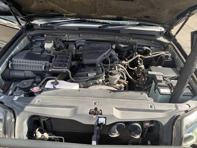 ハイラックスサーフ ＳＳＲ－Ｘ２０ｔｈアニバーサリーエディション　４ＷＤ　ＳＤナビ　バックカメラ　リフトアップ　黒革調シートカバー　リアデフロック　純正リヤエアロ　フルセグＴＶ　Ｂｌｕｅｔｏｏｔｈ対応　ミュージックサーバー　ハロゲンヘッドライト　ＥＴＣ（33枚目）