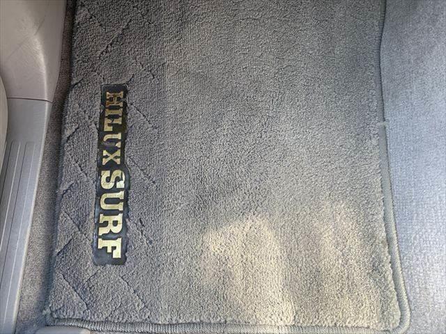 ハイラックスサーフ ＳＳＲ－Ｘ２０ｔｈアニバーサリーエディション　４ＷＤ　ＳＤナビ　バックカメラ　リフトアップ　黒革調シートカバー　リアデフロック　純正リヤエアロ　フルセグＴＶ　Ｂｌｕｅｔｏｏｔｈ対応　ミュージックサーバー　ハロゲンヘッドライト　ＥＴＣ（40枚目）