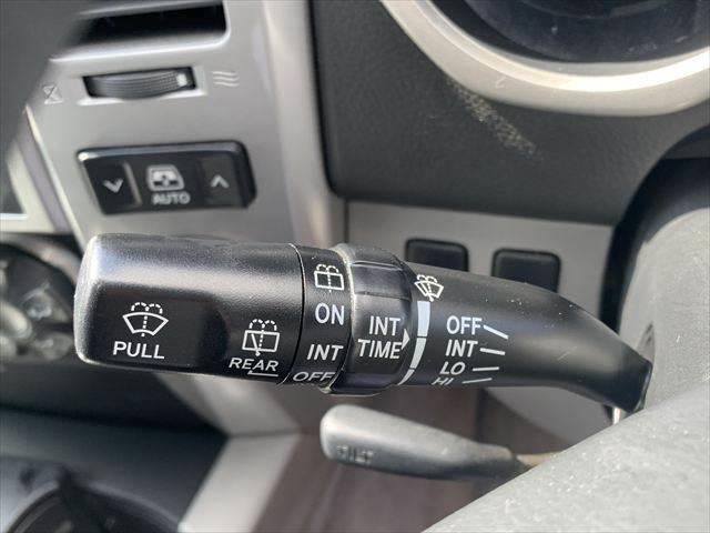 ハイラックスサーフ ＳＳＲ－Ｘ２０ｔｈアニバーサリーエディション　４ＷＤ　ＳＤナビ　バックカメラ　リフトアップ　黒革調シートカバー　リアデフロック　純正リヤエアロ　フルセグＴＶ　Ｂｌｕｅｔｏｏｔｈ対応　ミュージックサーバー　ハロゲンヘッドライト　ＥＴＣ（46枚目）