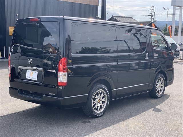 ハイエースバン スーパーGL ダークプライム 4型ディーゼルターボ 純正SDナビ バックカメラ スマートキー ETC LEDヘッドライト クリアランスソナー フルセグTV Bluetooth 盗難防止装置 ハーフレザーシート ミュージックサーバー(17枚目)