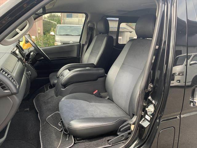 ハイエースバン スーパーGL ダークプライム 4型ディーゼルターボ 純正SDナビ バックカメラ スマートキー ETC LEDヘッドライト クリアランスソナー フルセグTV Bluetooth 盗難防止装置 ハーフレザーシート ミュージックサーバー(33枚目)