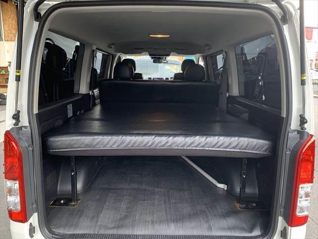 ハイエースバン スーパーGL ダークプライム 衝突軽減 禁煙車 メモリーナビ バックカメラ フリップダウンモニター フルセグ 両側パワースライドドア ETC ミュージックサーバー Bluetooth USBポート スマートキー LEDヘッドライト(12枚目)