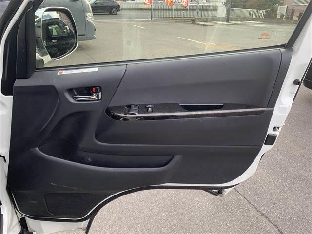ハイエースバン スーパーGL ダークプライム 衝突軽減 禁煙車 メモリーナビ バックカメラ フリップダウンモニター フルセグ 両側パワースライドドア ETC ミュージックサーバー Bluetooth USBポート スマートキー LEDヘッドライト(53枚目)