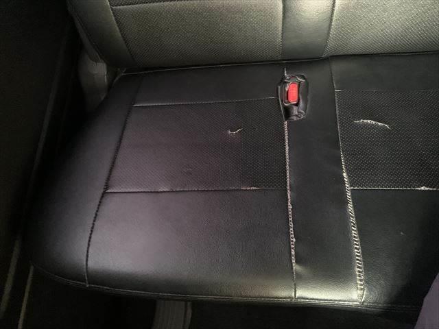 ハイエースバン スーパーGL ダークプライム 衝突軽減 禁煙車 メモリーナビ バックカメラ フリップダウンモニター フルセグ 両側パワースライドドア ETC ミュージックサーバー Bluetooth USBポート スマートキー LEDヘッドライト(61枚目)