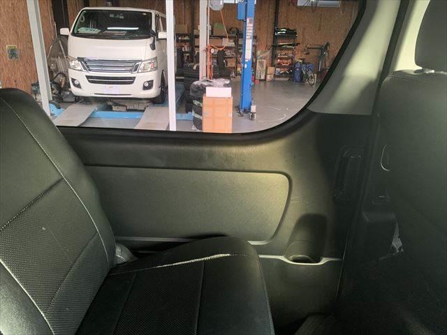 ハイエースバン スーパーGL ダークプライム 衝突軽減 禁煙車 メモリーナビ バックカメラ フリップダウンモニター フルセグ 両側パワースライドドア ETC ミュージックサーバー Bluetooth USBポート スマートキー LEDヘッドライト(62枚目)