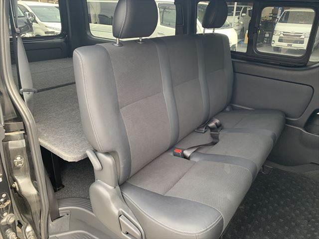 ハイエースバン スーパーGL ダークプライムII ディーゼルターボ 7型セーフティセンス 特別仕様車 メモリーナビ デジタルインナーミラー コンビハンドル&シフトノブ LEDヘッドライト フルセグ バックカメラ 衝突軽減 ETC 禁煙車 ハーフレザー(10枚目)