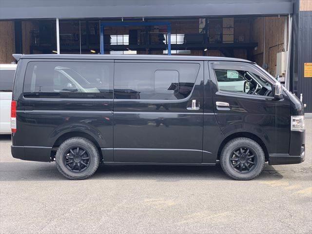 ハイエースバン スーパーGL ダークプライムII ディーゼルターボ 7型セーフティセンス 特別仕様車 メモリーナビ デジタルインナーミラー コンビハンドル&シフトノブ LEDヘッドライト フルセグ バックカメラ 衝突軽減 ETC 禁煙車 ハーフレザー(19枚目)