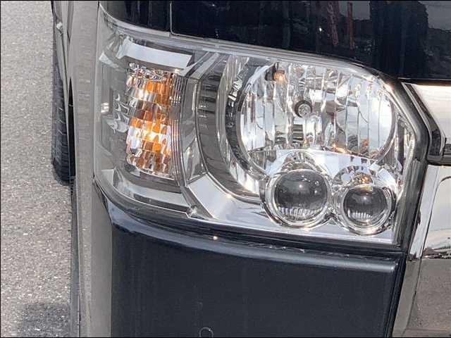 ハイエースバン スーパーGL ダークプライムII ディーゼルターボ 7型セーフティセンス 特別仕様車 メモリーナビ デジタルインナーミラー コンビハンドル&シフトノブ LEDヘッドライト フルセグ バックカメラ 衝突軽減 ETC 禁煙車 ハーフレザー(25枚目)