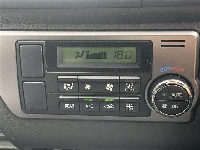 ハイエースバン スーパーGL ダークプライムII ディーゼルターボ 7型セーフティセンス 特別仕様車 メモリーナビ デジタルインナーミラー コンビハンドル&シフトノブ LEDヘッドライト フルセグ バックカメラ 衝突軽減 ETC 禁煙車 ハーフレザー(40枚目)