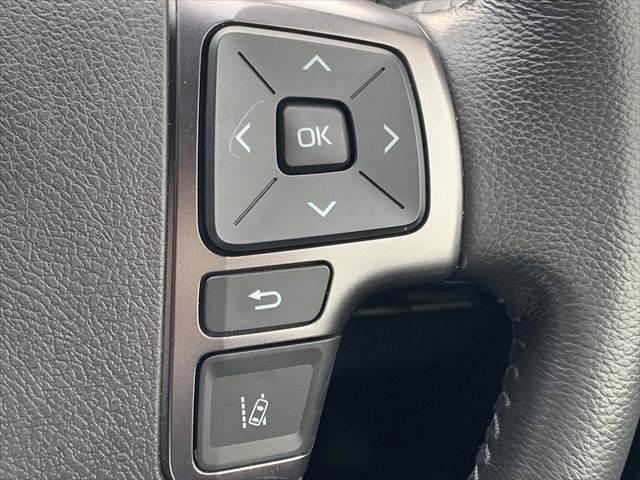 ハイエースバン スーパーGL ダークプライムII ディーゼルターボ 7型セーフティセンス 特別仕様車 メモリーナビ デジタルインナーミラー コンビハンドル&シフトノブ LEDヘッドライト フルセグ バックカメラ 衝突軽減 ETC 禁煙車 ハーフレザー(42枚目)