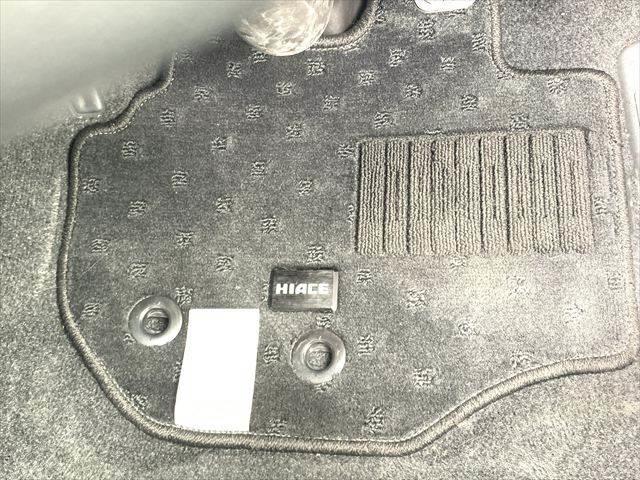 ハイエースバン スーパーGL ダークプライムII ディーゼルターボ 7型セーフティセンス 特別仕様車 メモリーナビ デジタルインナーミラー コンビハンドル&シフトノブ LEDヘッドライト フルセグ バックカメラ 衝突軽減 ETC 禁煙車 ハーフレザー(46枚目)