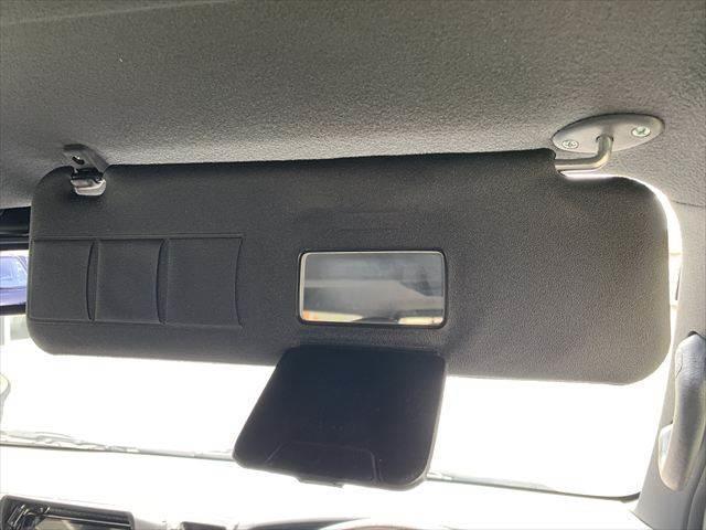 ハイエースバン スーパーGL ダークプライムII ディーゼルターボ 7型セーフティセンス 特別仕様車 メモリーナビ デジタルインナーミラー コンビハンドル&シフトノブ LEDヘッドライト フルセグ バックカメラ 衝突軽減 ETC 禁煙車 ハーフレザー(52枚目)