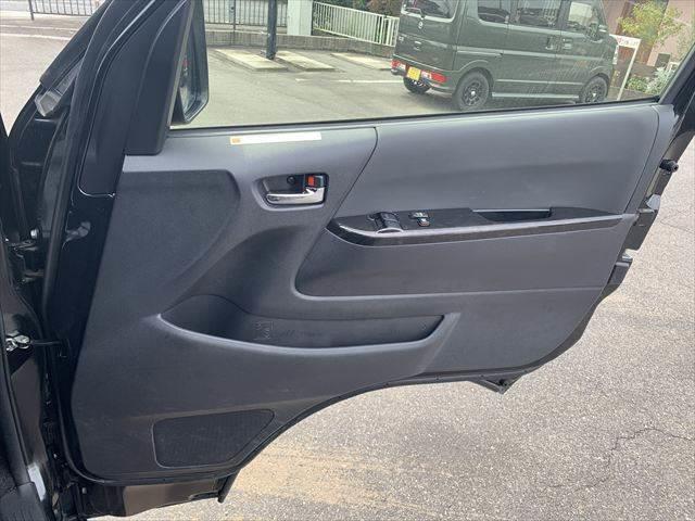 ハイエースバン スーパーGL ダークプライムII ディーゼルターボ 7型セーフティセンス 特別仕様車 メモリーナビ デジタルインナーミラー コンビハンドル&シフトノブ LEDヘッドライト フルセグ バックカメラ 衝突軽減 ETC 禁煙車 ハーフレザー(55枚目)