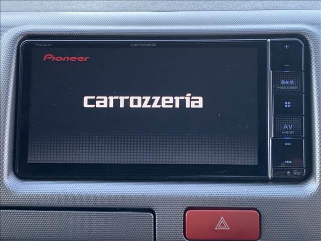 ハイエースバン ロングスーパーＧＬ　４ＷＤ　ディーゼル　後席フリップダウン　メモリーナビ　バックカメラ　ＡＣ１００Ｖ電源　ブルートゥース　フルセグＴＶ　ＥＴＣ　ＬＥＤライト　両側スライドドア　ミュージックサーバー　ＵＳＢポート　フォグ（4枚目）