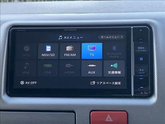 ハイエースバン ロングスーパーＧＬ　４ＷＤ　ディーゼル　後席フリップダウン　メモリーナビ　バックカメラ　ＡＣ１００Ｖ電源　ブルートゥース　フルセグＴＶ　ＥＴＣ　ＬＥＤライト　両側スライドドア　ミュージックサーバー　ＵＳＢポート　フォグ（5枚目）