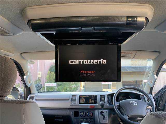 ハイエースバン ロングスーパーＧＬ　４ＷＤ　ディーゼル　後席フリップダウン　メモリーナビ　バックカメラ　ＡＣ１００Ｖ電源　ブルートゥース　フルセグＴＶ　ＥＴＣ　ＬＥＤライト　両側スライドドア　ミュージックサーバー　ＵＳＢポート　フォグ（7枚目）