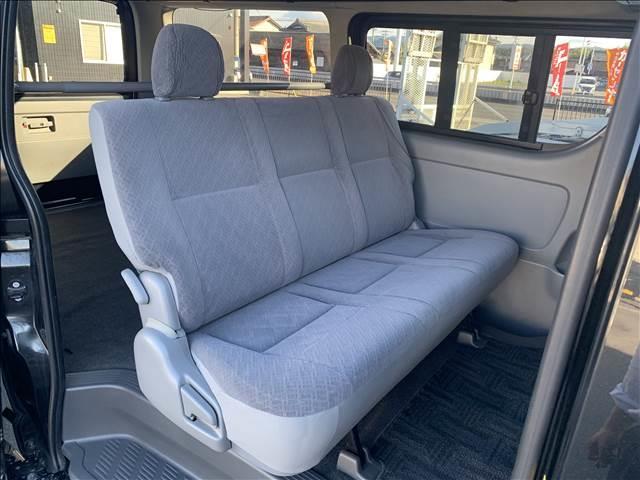 ハイエースバン ロングスーパーＧＬ　４ＷＤ　ディーゼル　後席フリップダウン　メモリーナビ　バックカメラ　ＡＣ１００Ｖ電源　ブルートゥース　フルセグＴＶ　ＥＴＣ　ＬＥＤライト　両側スライドドア　ミュージックサーバー　ＵＳＢポート　フォグ（10枚目）