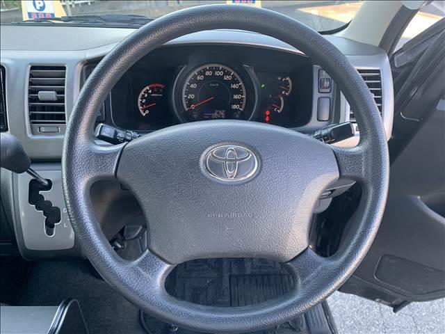 ハイエースバン ロングスーパーＧＬ　４ＷＤ　ディーゼル　後席フリップダウン　メモリーナビ　バックカメラ　ＡＣ１００Ｖ電源　ブルートゥース　フルセグＴＶ　ＥＴＣ　ＬＥＤライト　両側スライドドア　ミュージックサーバー　ＵＳＢポート　フォグ（12枚目）