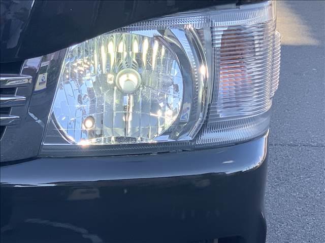 ハイエースバン ロングスーパーＧＬ　４ＷＤ　ディーゼル　後席フリップダウン　メモリーナビ　バックカメラ　ＡＣ１００Ｖ電源　ブルートゥース　フルセグＴＶ　ＥＴＣ　ＬＥＤライト　両側スライドドア　ミュージックサーバー　ＵＳＢポート　フォグ（13枚目）