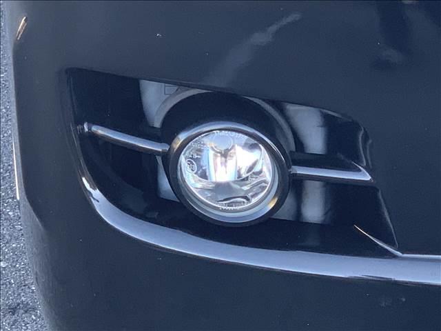 ハイエースバン ロングスーパーＧＬ　４ＷＤ　ディーゼル　後席フリップダウン　メモリーナビ　バックカメラ　ＡＣ１００Ｖ電源　ブルートゥース　フルセグＴＶ　ＥＴＣ　ＬＥＤライト　両側スライドドア　ミュージックサーバー　ＵＳＢポート　フォグ（26枚目）