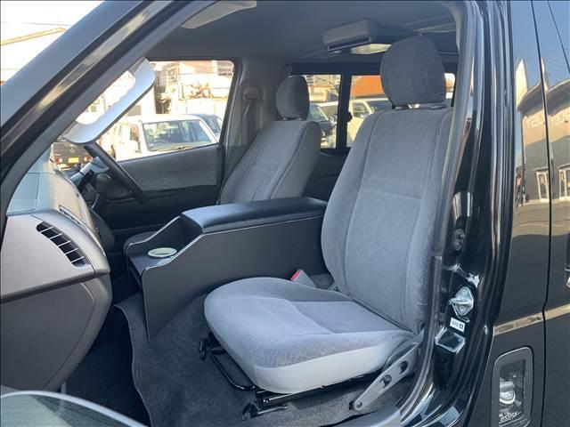 ハイエースバン ロングスーパーＧＬ　４ＷＤ　ディーゼル　後席フリップダウン　メモリーナビ　バックカメラ　ＡＣ１００Ｖ電源　ブルートゥース　フルセグＴＶ　ＥＴＣ　ＬＥＤライト　両側スライドドア　ミュージックサーバー　ＵＳＢポート　フォグ（35枚目）