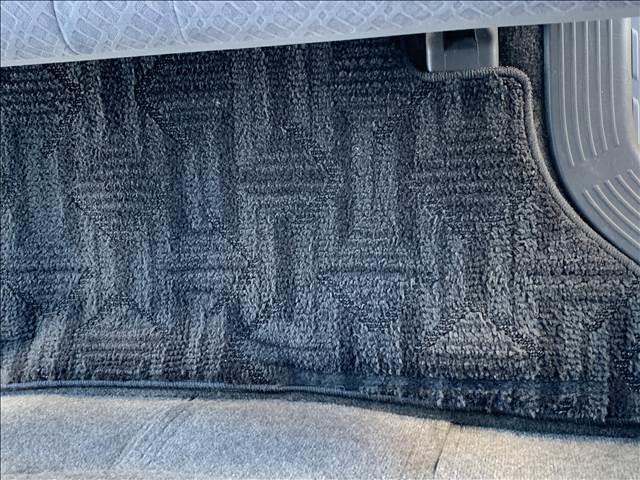 ハイエースバン ロングスーパーＧＬ　４ＷＤ　ディーゼル　後席フリップダウン　メモリーナビ　バックカメラ　ＡＣ１００Ｖ電源　ブルートゥース　フルセグＴＶ　ＥＴＣ　ＬＥＤライト　両側スライドドア　ミュージックサーバー　ＵＳＢポート　フォグ（47枚目）