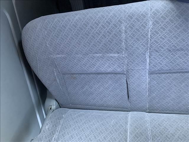 ハイエースバン ロングスーパーＧＬ　４ＷＤ　ディーゼル　後席フリップダウン　メモリーナビ　バックカメラ　ＡＣ１００Ｖ電源　ブルートゥース　フルセグＴＶ　ＥＴＣ　ＬＥＤライト　両側スライドドア　ミュージックサーバー　ＵＳＢポート　フォグ（65枚目）