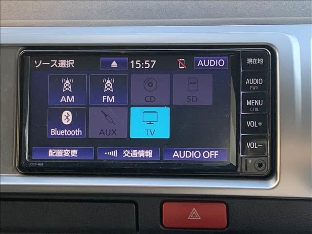 ハイエースワゴン GL 4WD 衝突軽減ブレーキ 禁煙車 純正SDナビ バックカメラ AC100Vコンセント 地デジTV ETC HIDヘッドライト MTモード付 キーレス ドライブレコーダー オートハイビーム レベライザー(4枚目)