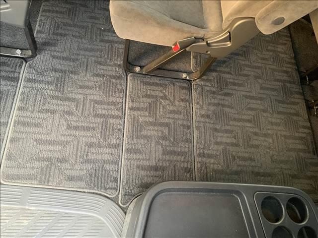 ハイエースワゴン GL 4WD 衝突軽減ブレーキ 禁煙車 純正SDナビ バックカメラ AC100Vコンセント 地デジTV ETC HIDヘッドライト MTモード付 キーレス ドライブレコーダー オートハイビーム レベライザー(44枚目)