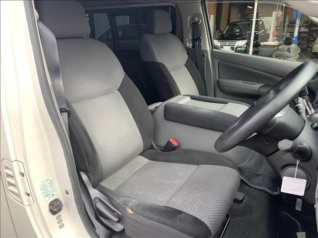 ＮＶ３５０キャラバンバン ロングプレミアムＧＸターボ　ディーゼルターボ　禁煙車　純正ＳＤナビ　バックカメラ　フルセグＴＶ　ブルートゥース　ＨＩＤヘッドライト　フロントエアロ　ドラレコ　ＥＴＣ　フォグランプ　オートライト　ＤＶＤ再生　ミュージックサーバー（9枚目）