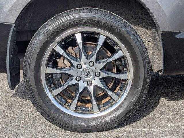 デリカＤ：５ Ｄ　パワーパッケージ　４ＷＤ　クリーンディーゼルターボ　フリップダウンモニター　ＳＤナビ／地デジＴＶ　バックカメラ　クルーズコントロール　シートヒーター　両側パワースライドドア　ブルートゥース　ワンオーナー（29枚目）