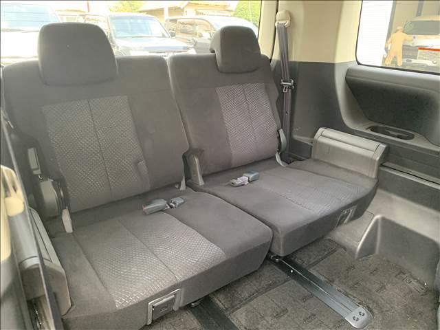 デリカＤ：５ Ｄ　プレミアム　４ＷＤ　クリーンディーゼルターボ　両側電動スライドドア　ロックフォードサウンド　クルーズコントロール　シートヒーター　エクストリームＪアルミホイール　禁煙車　ブルートゥース　フルセグ　ＨＩＤライト（10枚目）