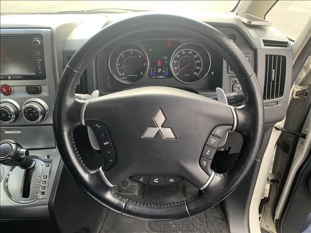 デリカＤ：５ Ｄ　プレミアム　４ＷＤ　クリーンディーゼルターボ　両側電動スライドドア　ロックフォードサウンド　クルーズコントロール　シートヒーター　エクストリームＪアルミホイール　禁煙車　ブルートゥース　フルセグ　ＨＩＤライト（12枚目）