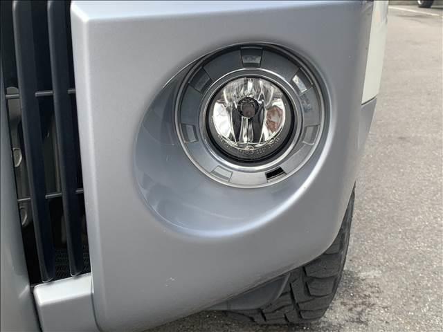 デリカＤ：５ Ｄ　プレミアム　４ＷＤ　クリーンディーゼルターボ　両側電動スライドドア　ロックフォードサウンド　クルーズコントロール　シートヒーター　エクストリームＪアルミホイール　禁煙車　ブルートゥース　フルセグ　ＨＩＤライト（14枚目）