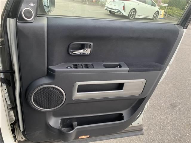 デリカＤ：５ Ｄ　プレミアム　４ＷＤ　クリーンディーゼルターボ　両側電動スライドドア　ロックフォードサウンド　クルーズコントロール　シートヒーター　エクストリームＪアルミホイール　禁煙車　ブルートゥース　フルセグ　ＨＩＤライト（54枚目）