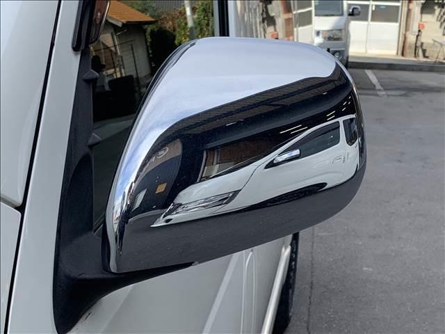 ハイエースバン ロングスーパーＧＬ　ディーゼルターボ　禁煙車　ＳＤナビ／ＴＶ　バックカメラ　ブルートゥース　ＥＴＣ　スマートキー　両側スライドドア　オートエアコン　ミュージックサーバー　丸目ヘッドライト　社外グリル　ドライブレコーダー（25枚目）